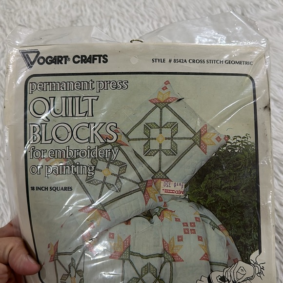 Permanent press quilt blocks embroidery cross stitch geometric kit - Picture 2 of 5